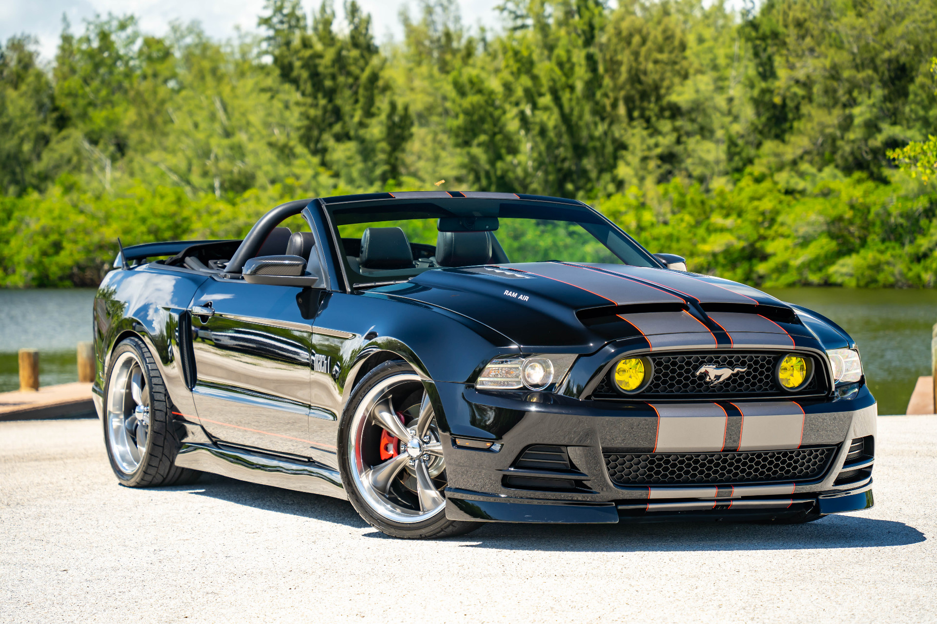 2014 Ford Mustang GT Premium Convertible