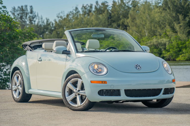 Used 2010 Volkswagen New Beetle Convertible Final Edition 250/1500 for sale $26,900 at VB Autosports in Vero Beach FL