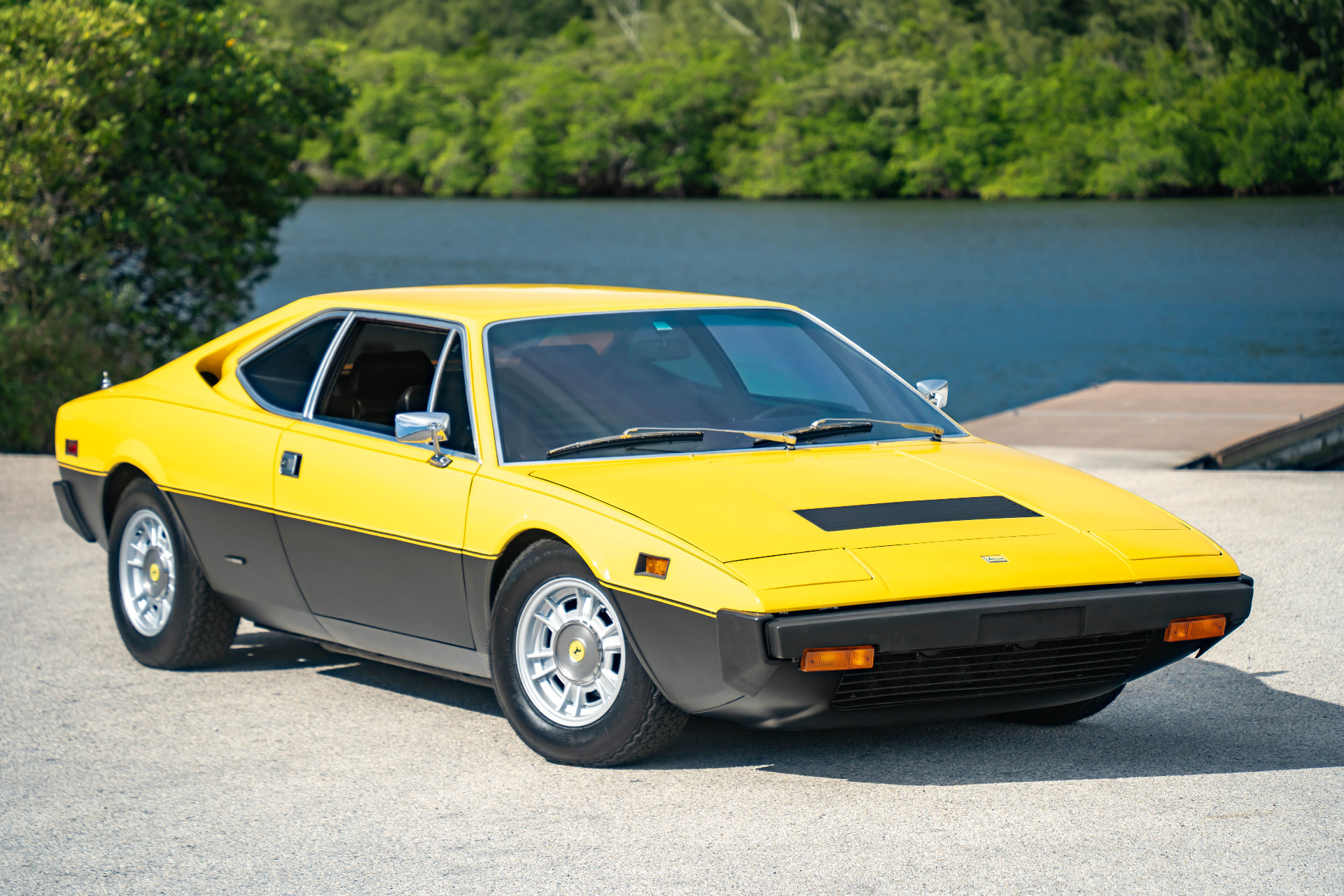 ferrari308QV.308GT4.308GTBi/S用パワーウィンドSW Used-1975-Ferrari-Dino-308GT4-