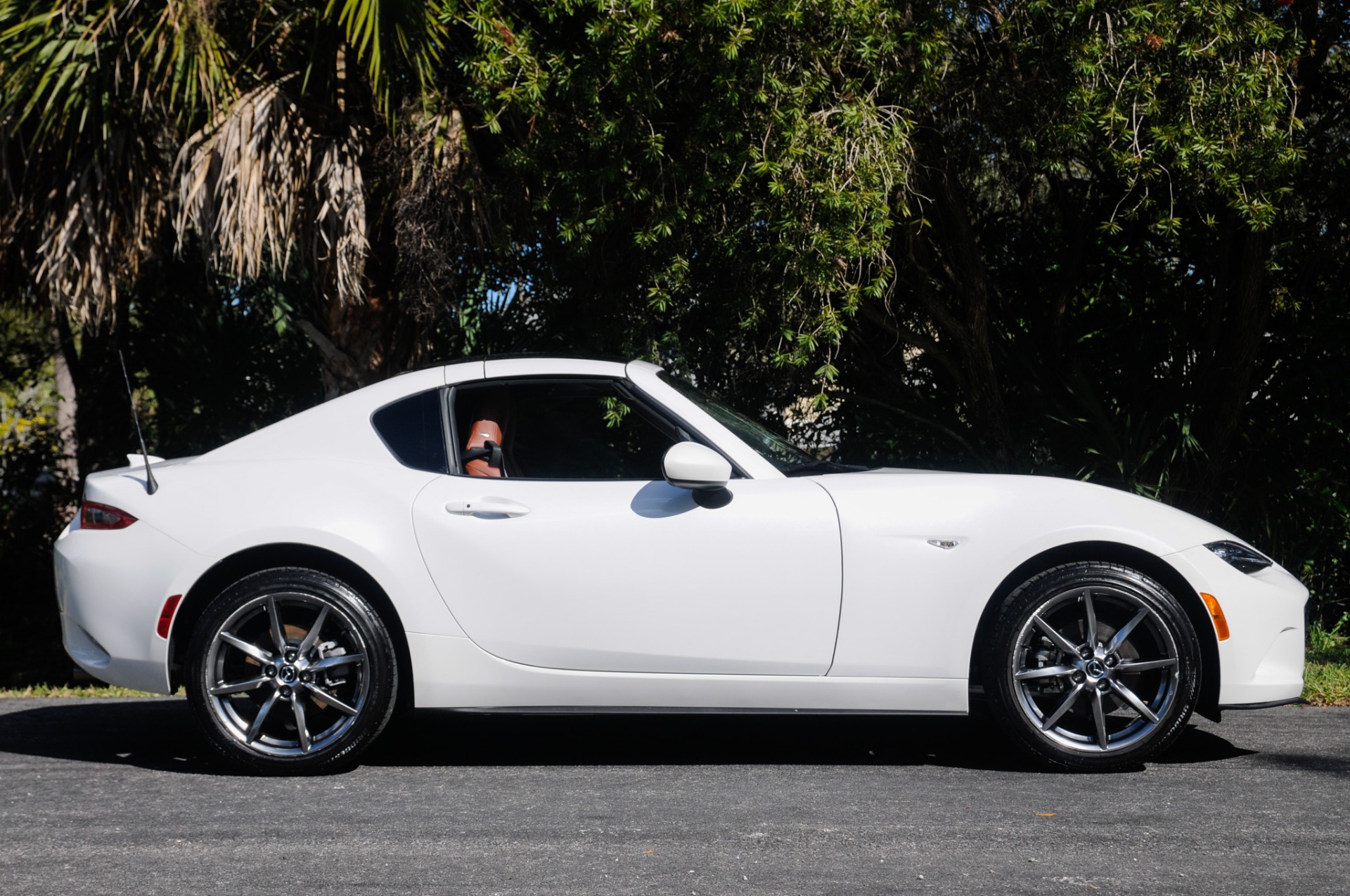 Used-2022-Mazda-MX-5-Miata-RF-