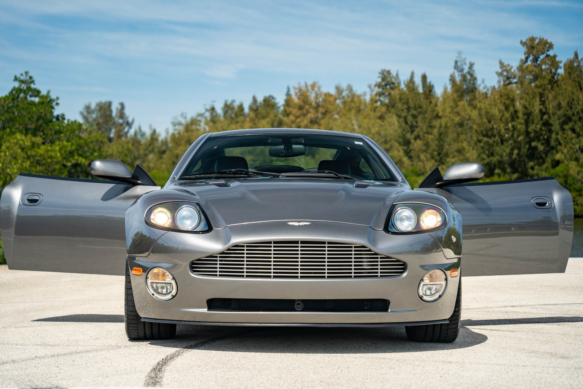 Pre-Owned 2003 Aston Martin V12 Vanquish For Sale (Sold