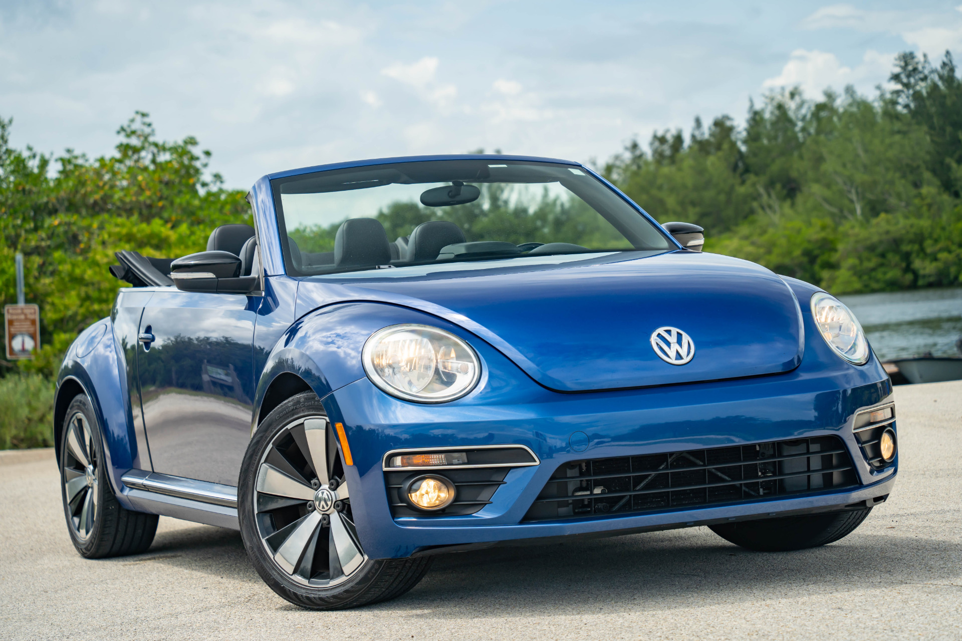 Pre-Owned 2013 Volkswagen Beetle Convertible Turbo PZEV For Sale