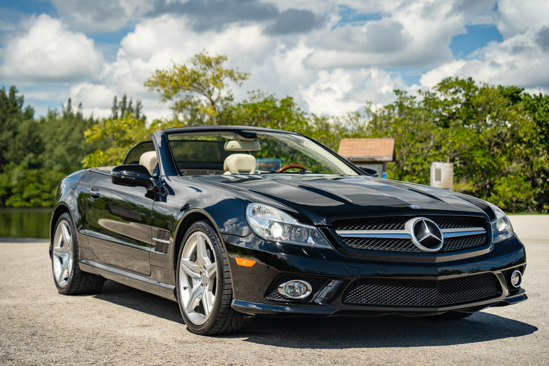 2009 Mercedes-Benz SL-Class SL550 - Photo 24
