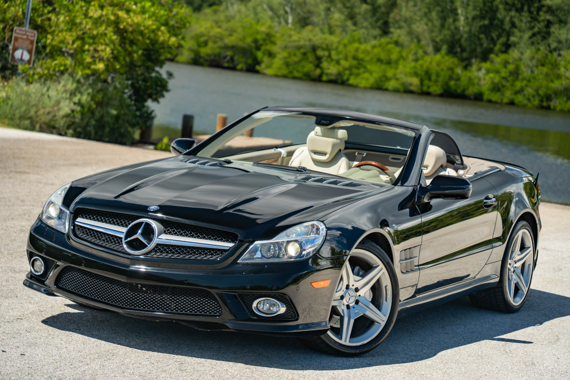 2009 Mercedes-Benz SL-Class SL550 - Photo 28