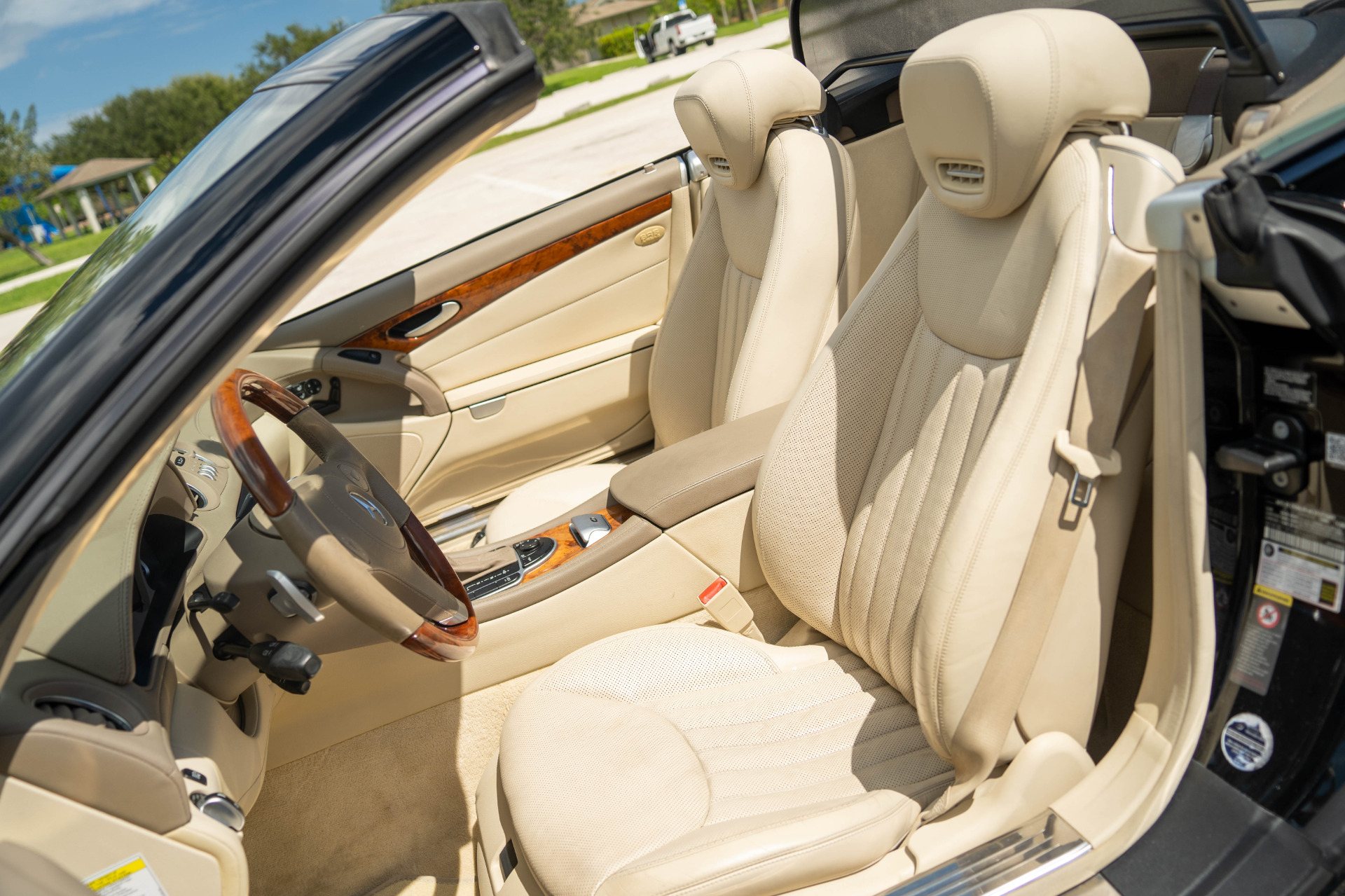 2009 Mercedes-Benz SL-Class SL550 - Photo 55