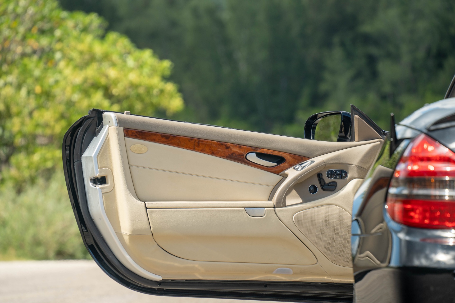 2009 Mercedes-Benz SL-Class SL550 - Photo 66