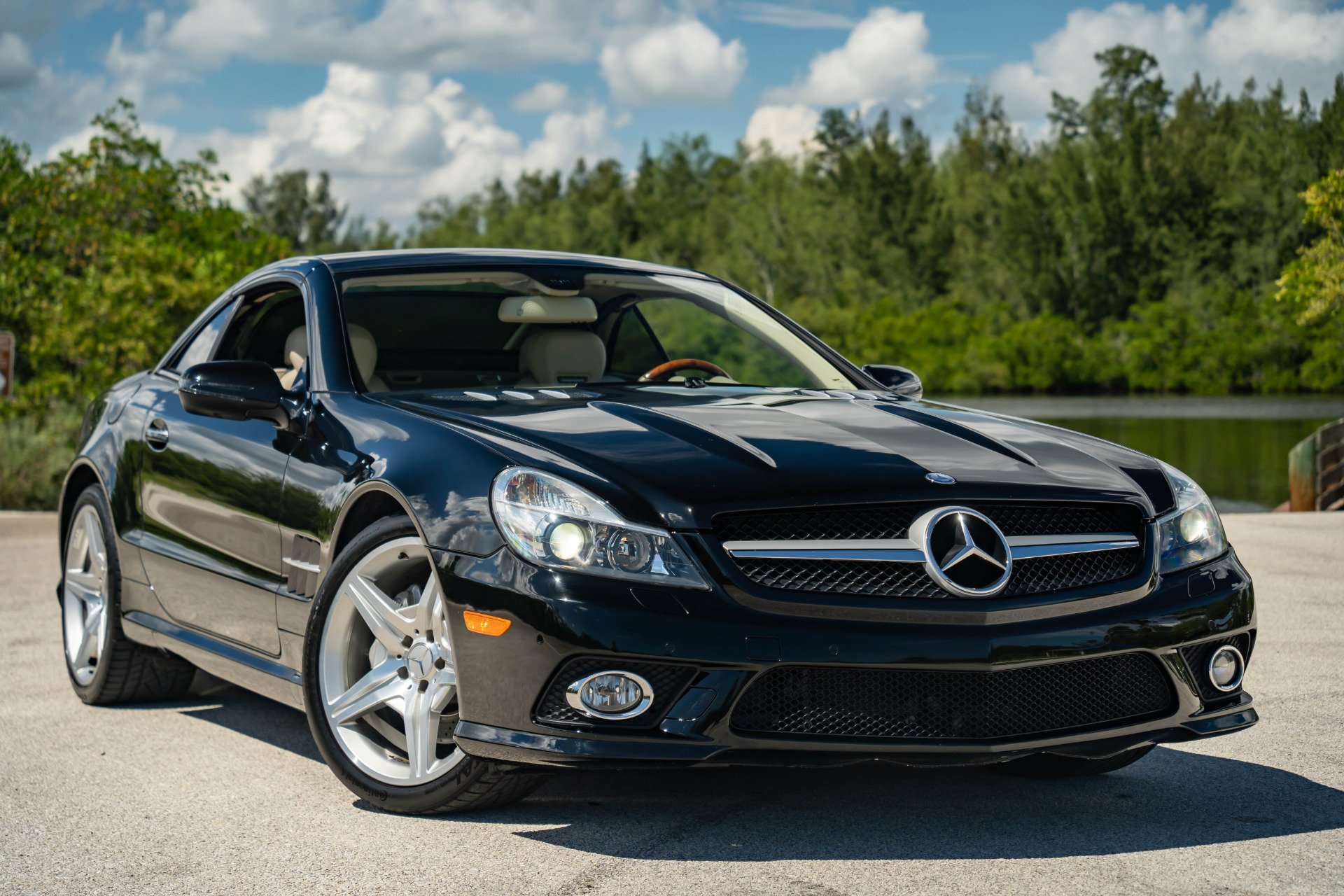 2009 Mercedes-Benz SL-Class SL550 - Photo 8