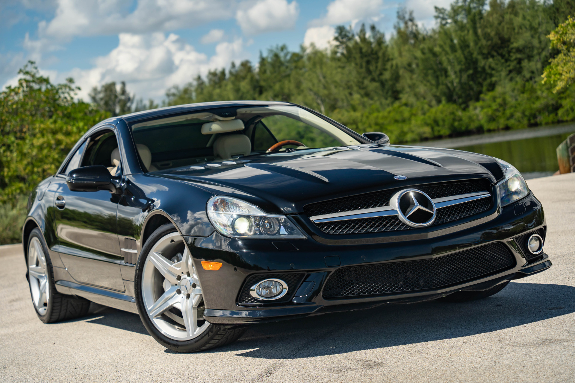 2009 Mercedes-Benz SL-Class SL550 - Photo 9